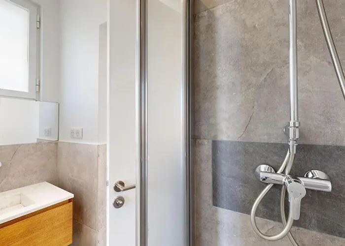 161 Raphael - Superbe A Paryż